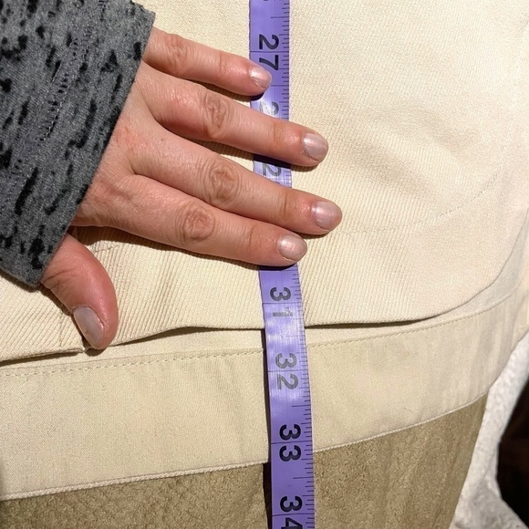 Oversized Shacket With Large Patch Pockets 🤍 - Picture 13 of 13